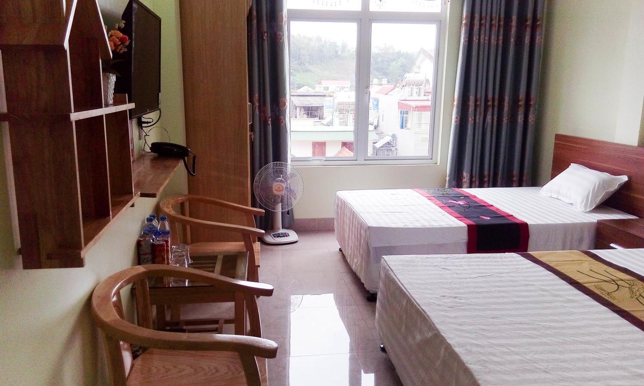 Ruby Hostel Ха Жианг Екстериор снимка